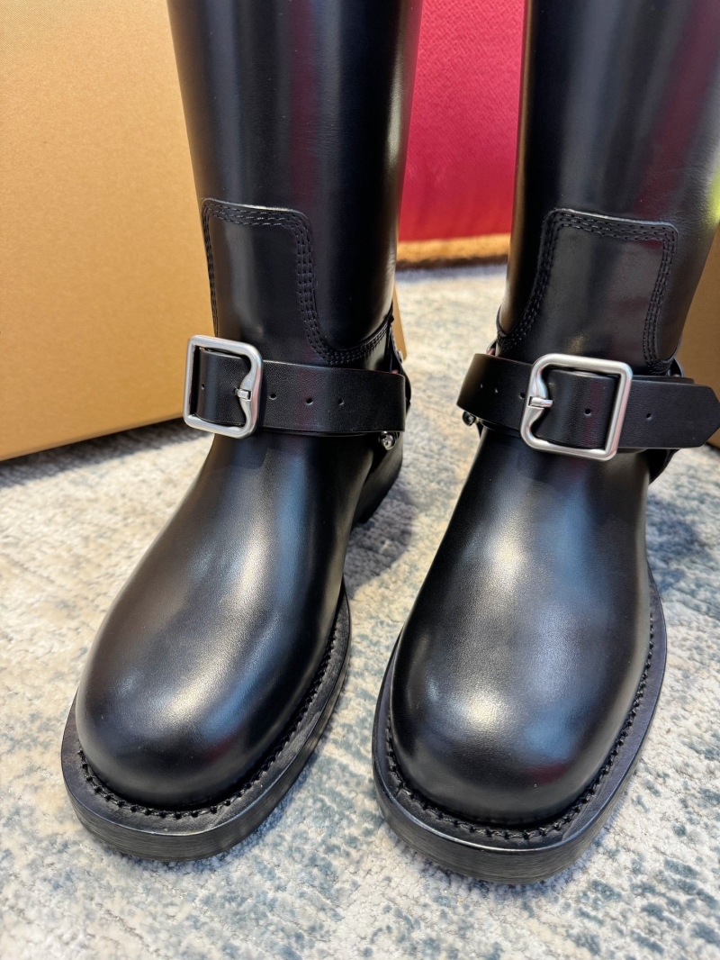 Bv*b*rry boots